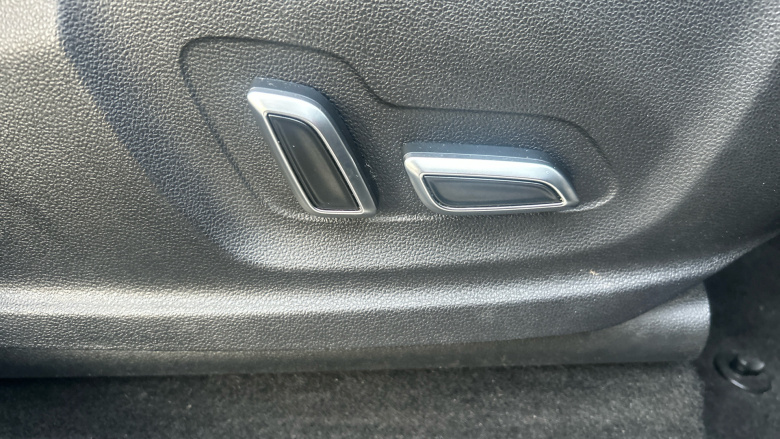 MG Hs 1.5 T-GDI Exclusive 5dr Petrol Hatchback